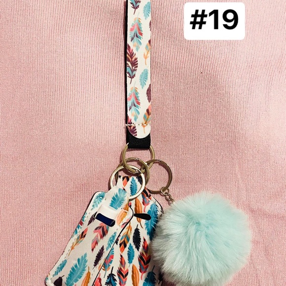 Self made key chains, sorry the picture is cropped; the website did it not me. - Picture 8 of 9